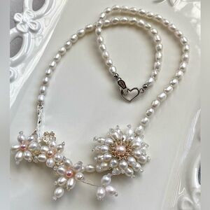 N292-Handmade Freshwater Pearl Flower Necklace